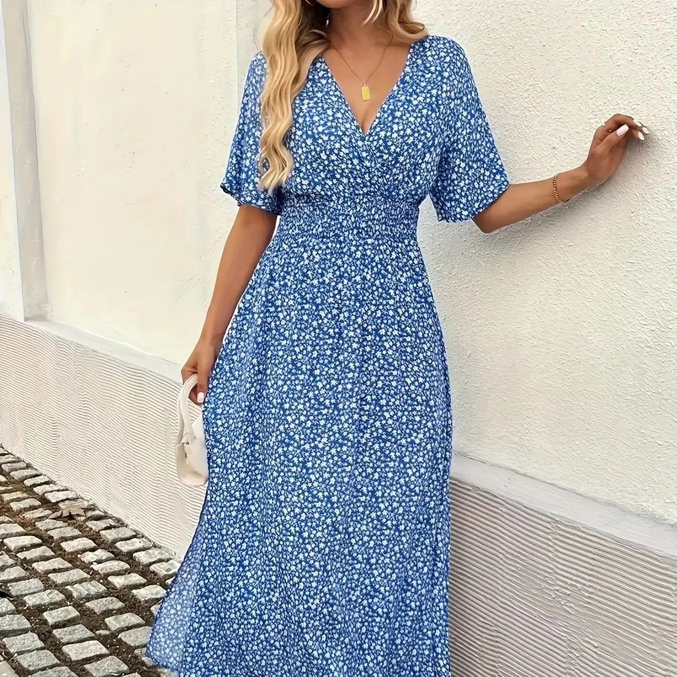 Robe Longue Fleurie à Taille Froncée et Fente Latérale